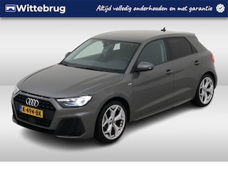 Audi A1 Sportback 35 TFSI edition one / S-line / Afgevlakt stuurwiel / Climate control / Stoelverwarming / 18 Inch / Led koplampen
