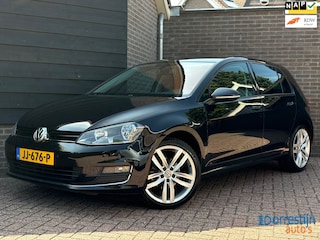 Volkswagen Golf 1.2 TSI Connected Series Trekhaak | Camera | Leder | CarPlay| NAP