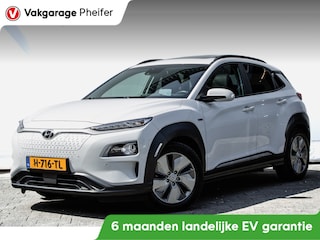 Hyundai Kona EV Premium 64 kWh 204pk 3-Fase/ Elek. schuifdak/ Camera/ Lederen int./ Stuur+stoelverwarming/ Krell audio