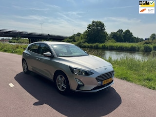 Ford Focus 1.0 EcoBoost Trend Edition Business|Dealer Ond.|