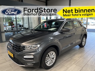 Volkswagen T-Roc 1.5 TSI 150 pk Style Business | Trekhaak | Camera | Adapt. cruise | Navigatie | El. a. klep | 1e eig. | 100% dealer onderh.