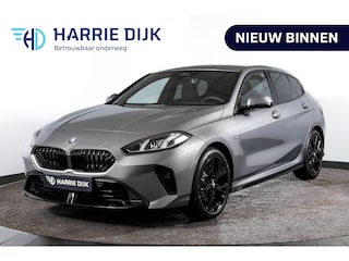 BMW 120 M Sport (Nieuw Model) - Automaat | Dig. Cockpit | Adapt. Cruise | Stoelverw. | PDC | Camera | NAV + App. Connect | ECC | DAB | LM 18" | 4260