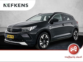 Opel Grandland SUV Elegance 130 pk | Navigatie | Rondomzicht Camera | Verwarmde Comfortstoelen | Keyless Entry/Start | Elektrische Achterklep met Sensor | Matrix LED Koplampen | Dodehoek Detectie | 18" Lichtmetalen Velgen | Apple Carplay/Android Auto |