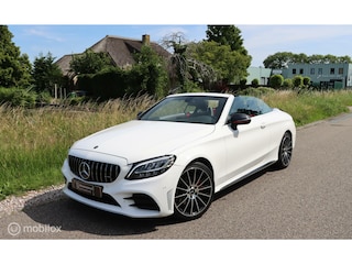 Mercedes-Benz Cabrio 180 / C63 / Burmester / Nekverwarm.
