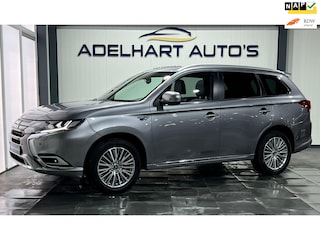 Mitsubishi Outlander 2.4 PHEV Pure Automaat / Navigatie full map / Panorama dak / Lederen interieur / Cruise control / Climate