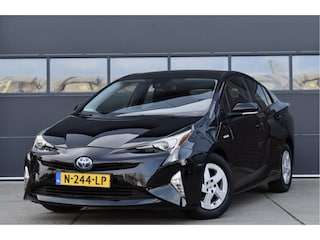 Toyota Prius 1.8 Black Edition Camera - Navi - Cruise - Clima
