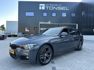 BMW 3-serie Touring 318i M Sport / Automaat / Harman/Kardon / Wegkl. Trekhaak / Leder / PDC V+A / Lichtmetaal
