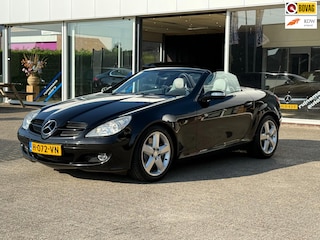 Mercedes-Benz SLK 350 V6 / DESIGNO / MEMORY / HARMAN / AIRSCARF
