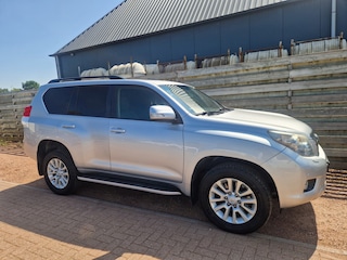 Toyota Land Cruiser 3.0 D-4D-F VX Window Van