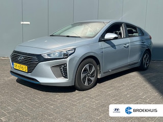 Hyundai Ioniq 1.6 GDi i-Motion | Camera | Adaptive Cruise control | Climate control | Boordcomputer | Stoelen in hoogte verstelbaar | Parkeersensoren achter