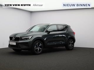 Volvo XC40 2.0 B3 Business Edition / BLIS / Stoel- + Stuurwielverwarming / Achteruitrijcamera / Harman Kardon / Adaptive cruise /