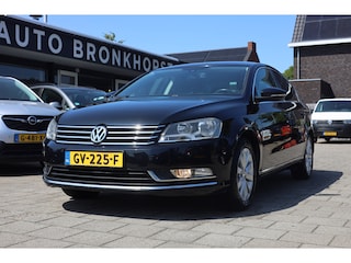 Volkswagen Passat 1.4 TSI HIGHLINE I CLIMA | CRUISE I NAVI | TREKHAAK