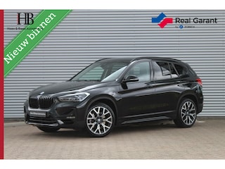 BMW X1 sDrive20i 192pk/Sportstoelen/Camera/trekhaak/Navi grt