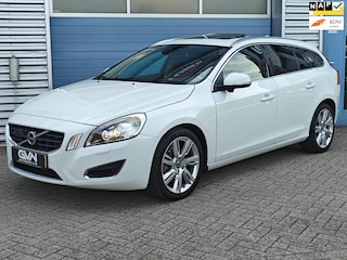 Volvo V60 ?2.0T Summum – Leder, Navi, Bi-Xenon, Lane Assist & Cruise BLIS