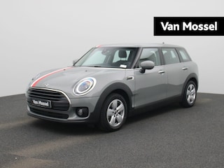 Mini Clubman 1.5 Cooper Business Edition Achteruitrijcamera | Apple Carplay/Android Auto | Stoelverwarming | Climate Control | Cruise Control |