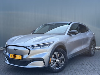 Ford Mustang Mach-E BWJ 2021 RWD 75 kWh 259 PK STUURVERW. / STOELVERW. / LEDER / 360 CAMERA / ELEK. ACHTERKLEP / ADAPT. CRUISE / NAVI / BLUETOOTH / LMV / PRIV. GLAS / ISOFIX / MULTIFUNCT. STUUR / PDC