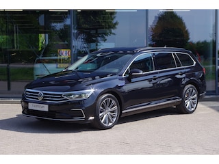 Volkswagen Passat Variant 1.4 TSI 218 PK GTE Business PHEV, Panoramadak, Trekhaak, Adap. Cruise Control.