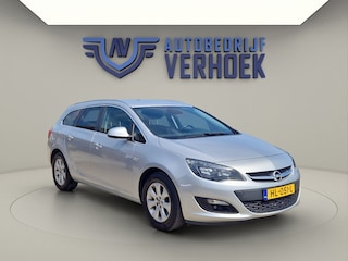 Opel Astra Sports Tourer 1.4 Turbo Business+ Navi - Trekhaak - Goed onderhouden!