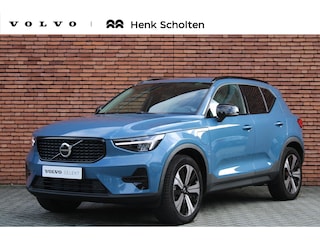 Volvo XC40 T5 Recharge R-Design | Elektrisch verstelbare stoelen met memory functie | Panoramisch dak met schuif/kantel functie | Harman/Kardon geluidsinstallatie | 360 graden camera rondom | Adaptieve cruise control | Keyless entry/start | 19'' Lichtmetalen velgen | Sfeerverlichting | verwarmbare stoelen voor | Voorruitverwarming |