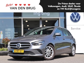 Mercedes-Benz B-klasse 180 Launch Edition 136 pk Automaat | Trekhaak | Navigatie | Camera | Climatronic | Bluetooth | Cruise Control | LED | Elektrische Klep |