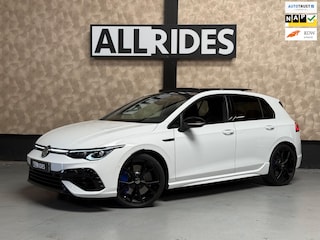 Volkswagen Golf 2.0 TSI R 4Motion | Pano | BTW | Akra | Leer | stoel verkoeling | ACC | IQ Light