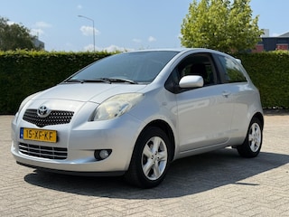 Toyota Yaris 1.3 VVTi Luna (INRUILKOOPJE)
