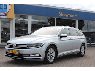 Volkswagen Passat 1.4 TSI 125pk BMT Comfortline Business | Orig. NL | Trekhaak | Virtual dashboard | Carplay |
