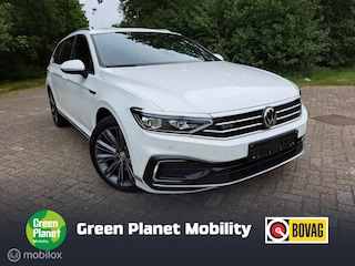 Volkswagen Passat Variant 1.4 TSI PHEV GTE|Pano|Trekhaak|Leder