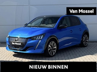 Peugeot 208 EV GT Pack 50 kWh | Stoelverwarming | Alcantara bekleding | Black Pack | Camera | Apple Carplay/Android Auto
