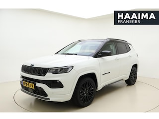 Jeep Compass 4xe 240 Plug-in Hybrid Electric S | Navigatie | Lederen bekleding | Elektrische bedienbare achterklep | 19'' lichtmetalen velgen | Stoelverwarming | Keyless