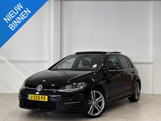 Volkswagen Golf 1.4 TSI Highline Business R | Panorama dak | R-Line | Volledige documentatie | Trekhaak |
