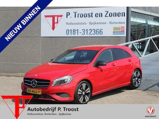 Mercedes-Benz A-klasse 180 Prestige AUTOMAAT/Climate control/Cruise control/Achteruitrijcamera/Parkeersensoren rondom/Apple carplay/Stoelverwarming/Trekhaak/18'' Lichtmetalen velgen.