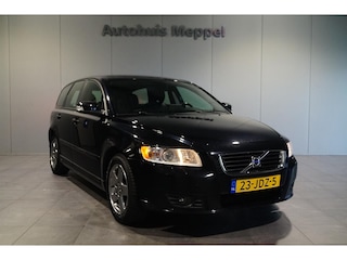 Volvo V50 1.6 Handgeschakeld | Navigatie | Cruise control | High Performance Sound |