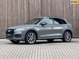 Audi Q5 50 TFSI e quattro S edition / Quantum grijs /