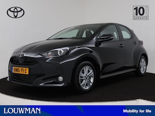 Toyota Yaris 1.5 Hybrid 115 Active | All-season banden |