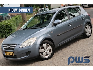 Kia Ceed cee'd 1.4 X-tra Airco / APK 10-2025 / technisch 100% / Nieuwe banden