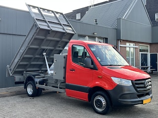 Mercedes-Benz Sprinter 514 2.2 CDI Kipper Airco Trekhaak 3500kg trekgewicht Telefoonverbinding 3-Persoons Gereedschapskist Kieper Open laadbak Bpm vrij voor particulier gebruik!!