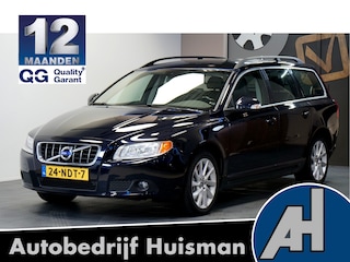 Volvo V70 2.0T 149kW/203pk Aut6 Momentum CLIMA + CRUISE + NAVI RTI + HIGH PERF. AUDIO + LEER + STOELVERWARMING + TREKHAAK + BAGAGEREK + REGENSENSOR + DAKRAILS + AUT.DIMM.SPIEGEL + PARKSENSOREN + 17" LM-VELGEN!!