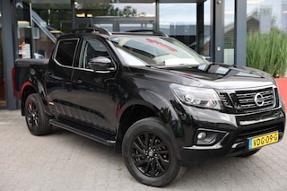 Nissan Navara 2.3 DCI DUBBEL CABINE N-GUARD A/T BE TREKKER 5 SITZ 4WD VAN