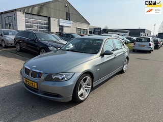 BMW 318i Sedan automaat Airco Bj:2006 NAP!