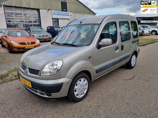 Renault Kangoo 1.6-16V Privilège Bj:2005 NAP!