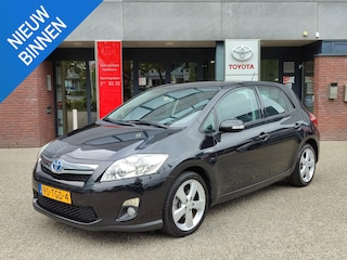 Toyota Auris 1.8 Full Hybrid EXECUTIVE 1E-EIG NL-AUTO PARK-SENSOREN CLIMA KEYLESS NAVI BLUETOOTH 17'' LM-VELGEN CAMERA