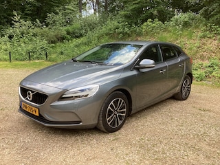 Volvo V40 2.0 T2 Nordic+ | Cruise control | Interieur voorverwarmingsinstallatie | Koplampen adaptief