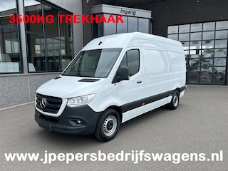 Mercedes-Benz Sprinter 319 CDI L2 H2 3.0 V6 / 3500KG Trekhaak / 360 Camera / MBUX / Navigatie / Cruise control / Airco / 270 Graden achterdeuren