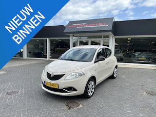 Lancia Ypsilon 0.9 TwinAir Opening Edition
