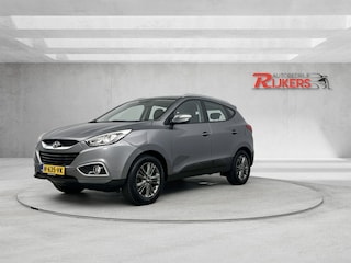 Hyundai ix35 2.0i i-Vision,Automaat,Cruise Contr,Bluetooth,Navi,Camera a,Climate Contr,Elektrische ramen,Stoelverwarming,Trekh