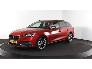Seat Leon Sportstourer 1.5 eTSI FR Parelmoer kleur / 12mnd garantie / Sfeer / Apple Carplay / Afn. Trekhaak