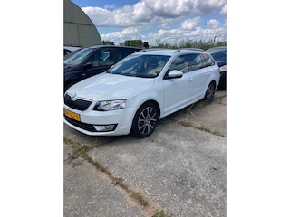 Skoda Octavia Combi 1.6 TDI Greentech Ambition Business