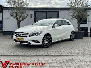 Mercedes-Benz A-klasse 180 Ambition Xenon Half Leder Climate LED Stoelverwarming Sensoren Lichtmetaal