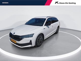 Skoda Octavia Combi 1.5 TSI 150pk DSG MHEV Sportline Business · Apple/Android Car Play · Camera · Keyless · Elek. Achterklep · Sfeerverlichting · 17'' Inch ·